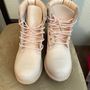 Women’s Pink timberlands